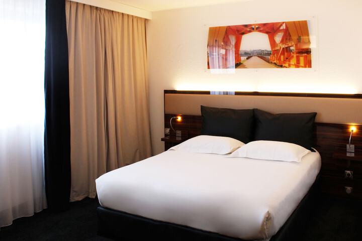 Room 19 of 155