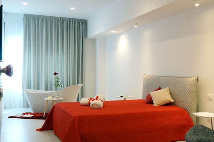 Room 11 of 29