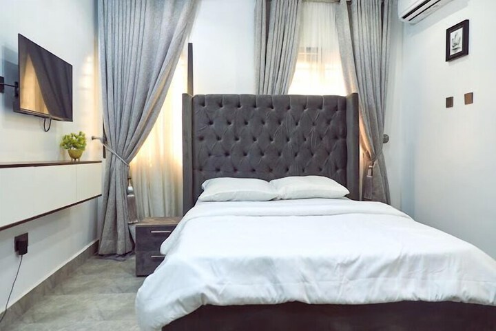Room 8 of 47