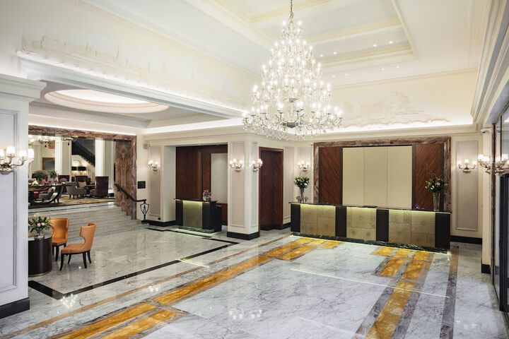 Hotel Interior 10 of 208