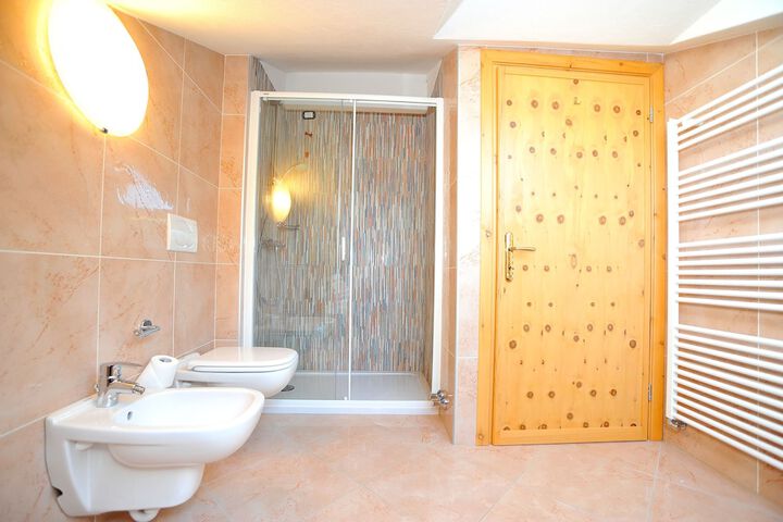 Room 40 of 90