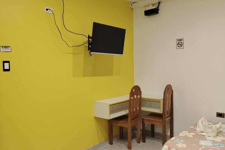 Room 7 of 19