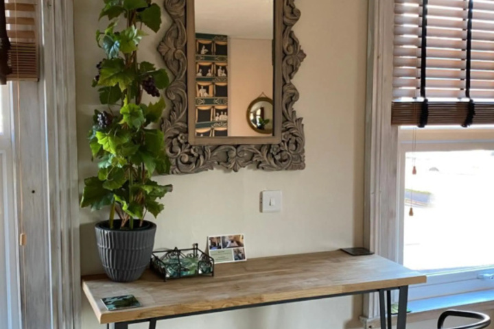 Room 10 of 15