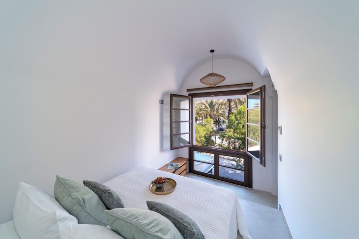 Room 4 of 39