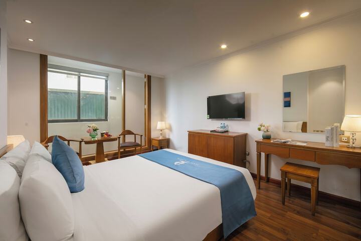 Room 15 of 72