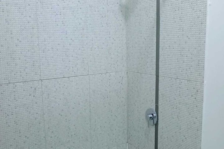 Room 7 of 13