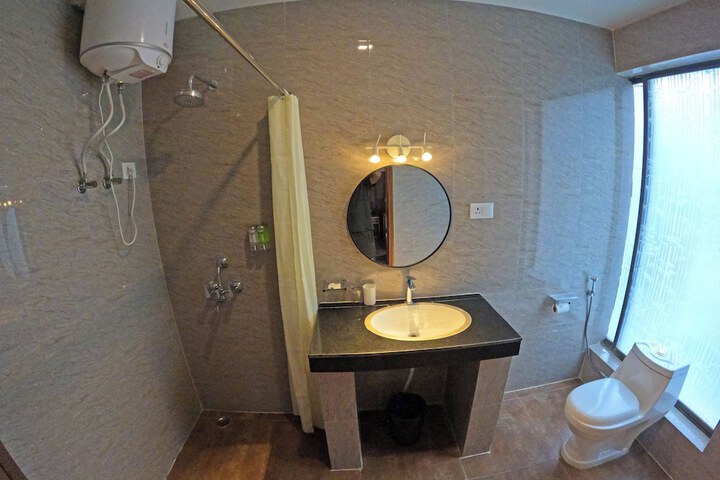 Room 37 of 57