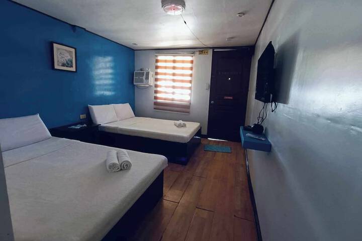 Room 4 of 14