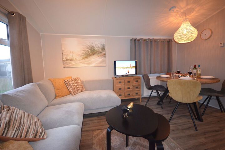 Room 10 of 42