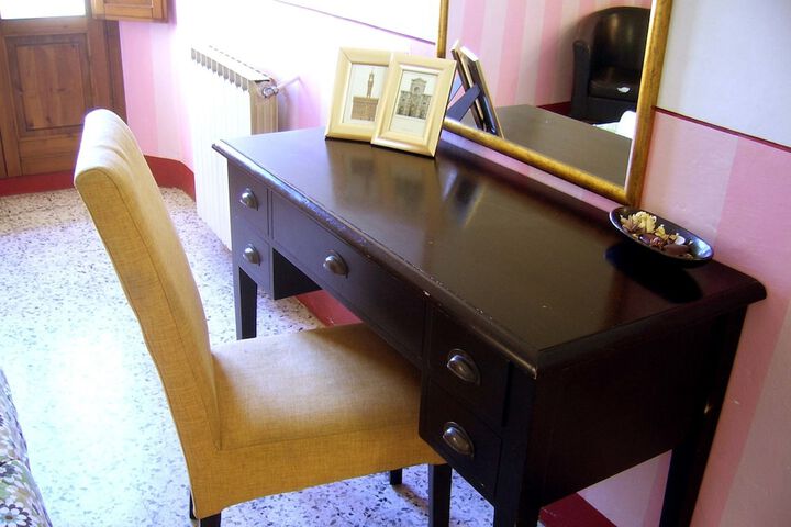 Room 10 of 23