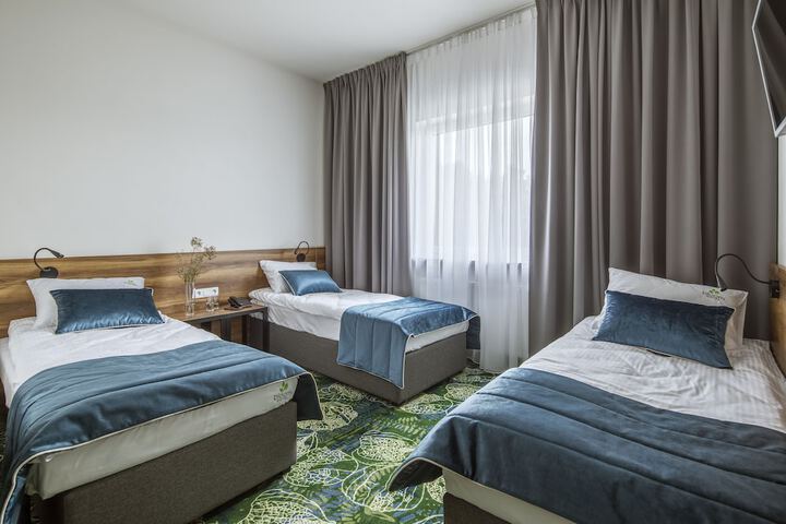 Room 4 of 24