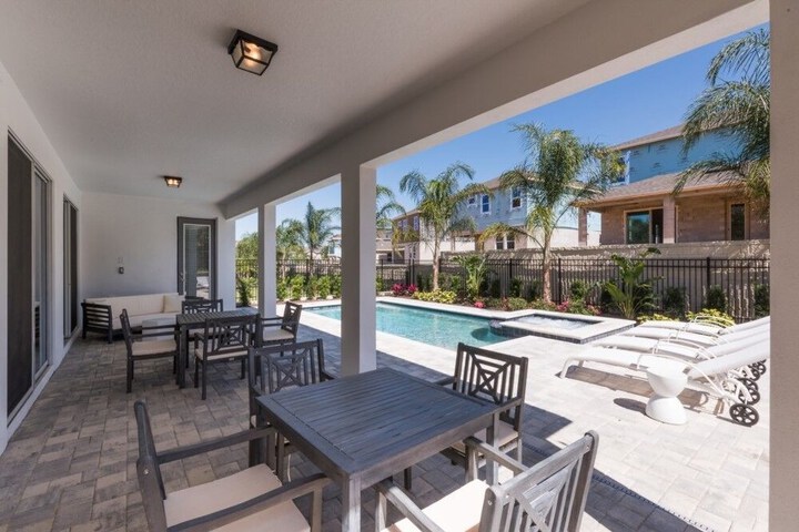 Terrace/Patio 42 of 44