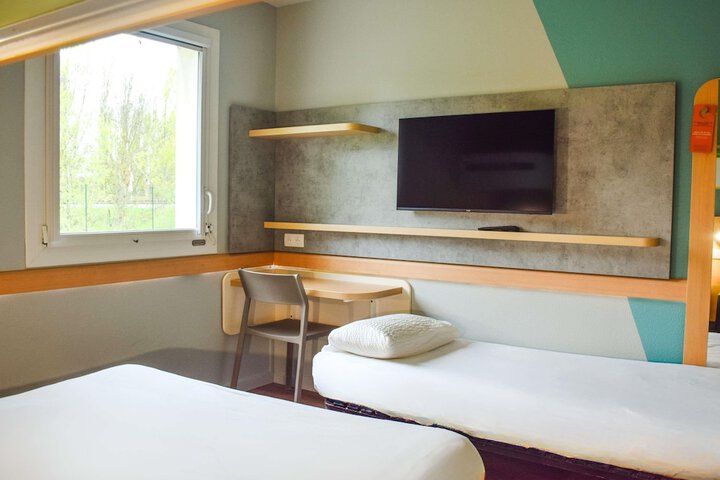 Hotel 53 of 55