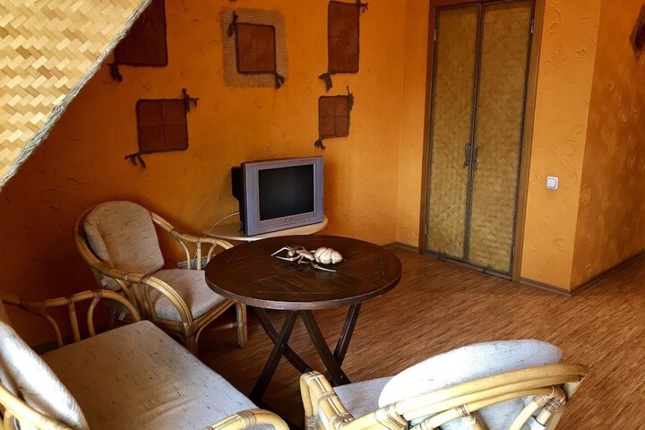 Room 16 of 39