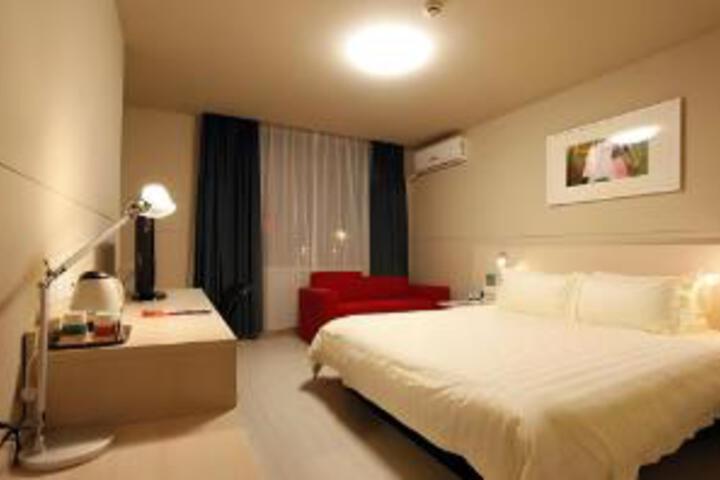 Guest Suite
