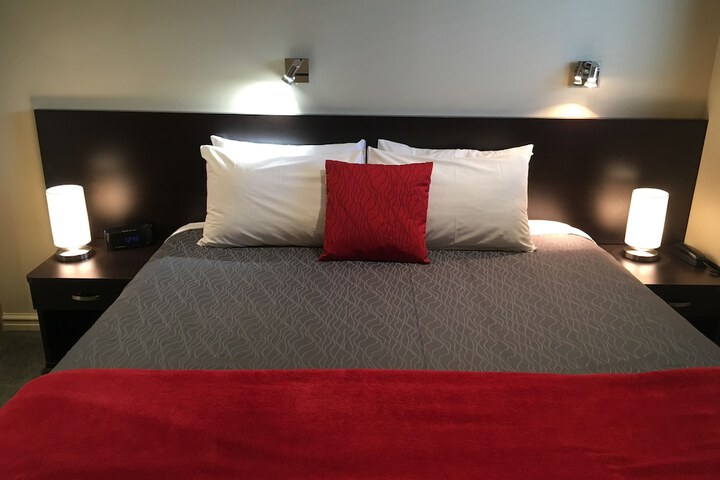 Room 15 of 37
