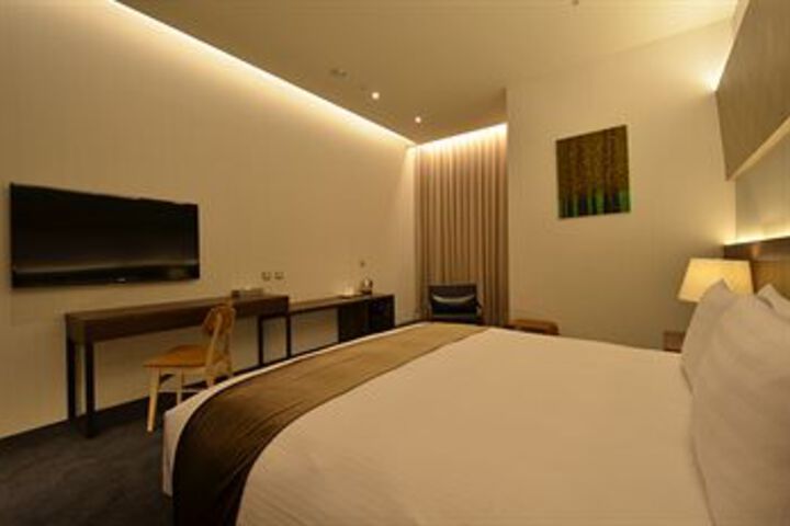 Room 35 of 72
