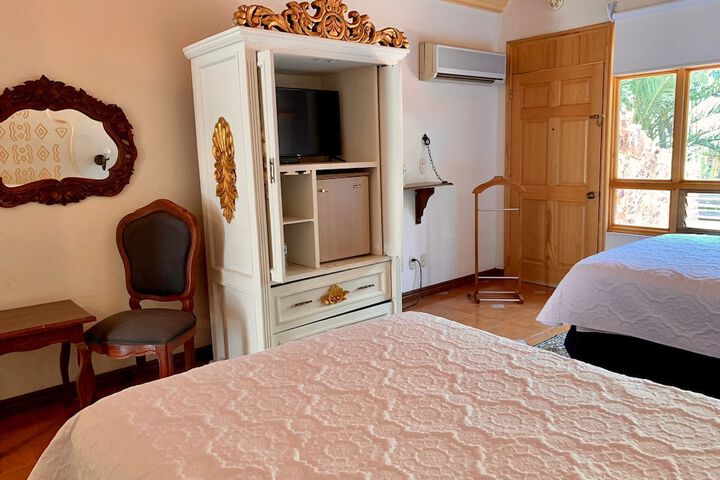 Room 5 of 96