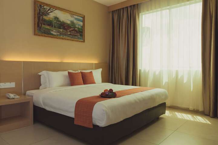 Room 7 of 43