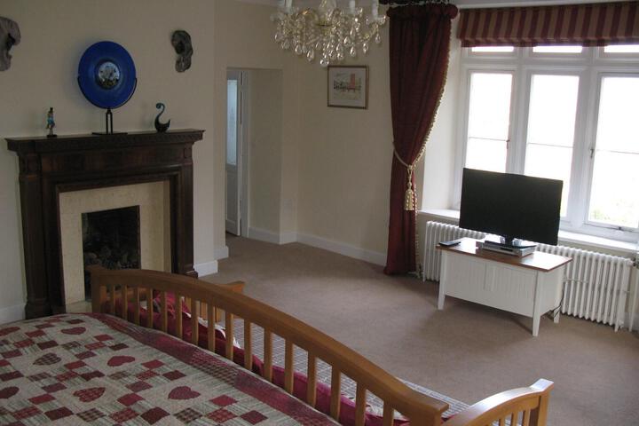 Room 49 of 118