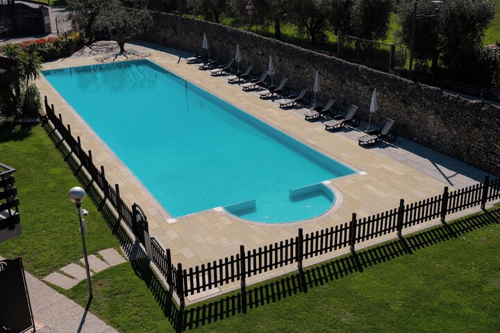 Pool 36 of 49
