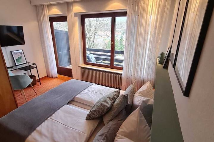 Room 21 of 69