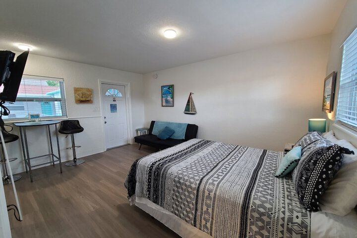 Room 14 of 166