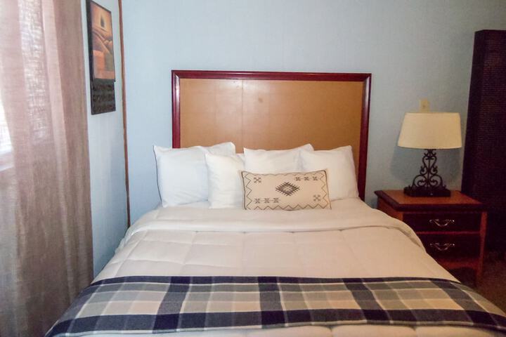 Room 12 of 83