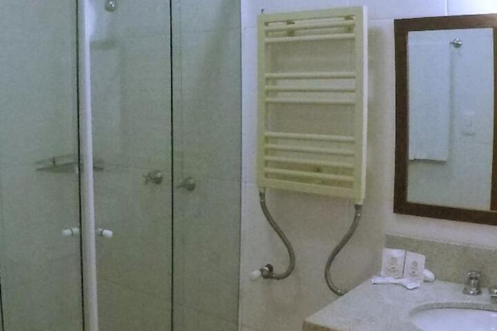 Room 30 of 53