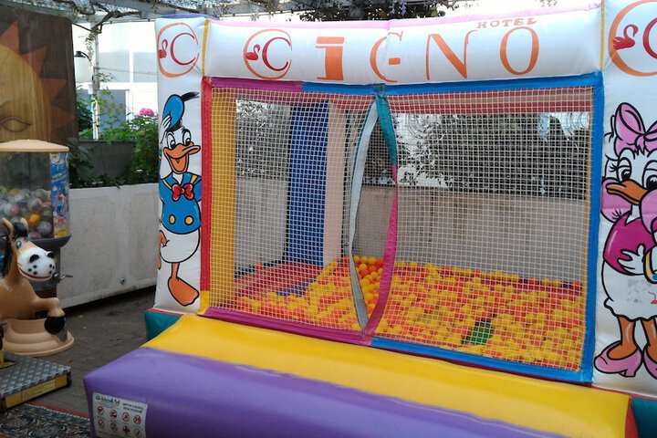 Childrens Activities 37 of 79