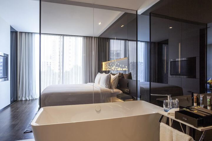 Room 9 of 74