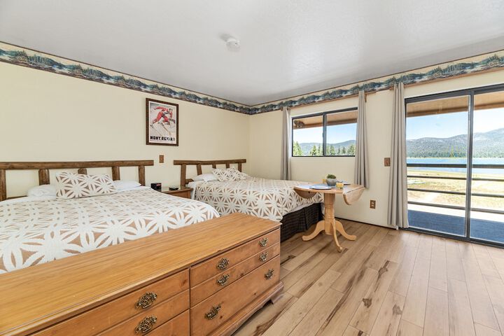 Standard 2 Queen Beds Garden View Balcony (22 of 86)