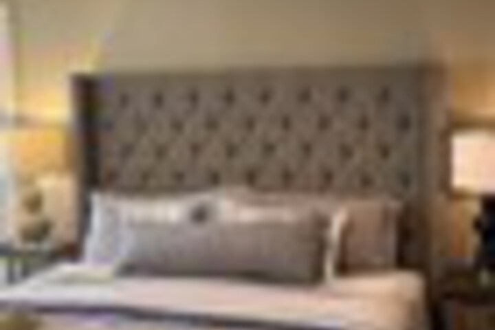 Room 17 of 297