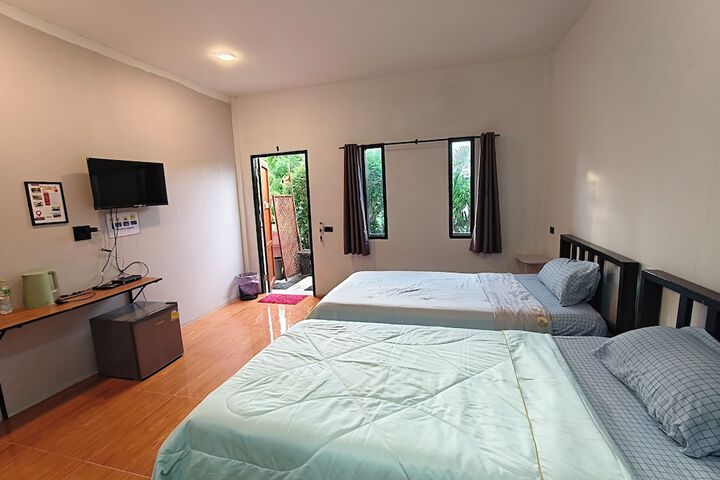 Room 13 of 73