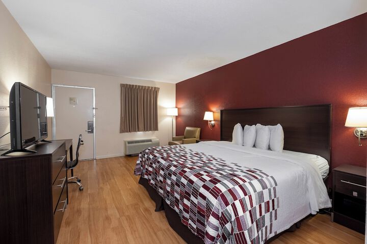 Room 7 of 30