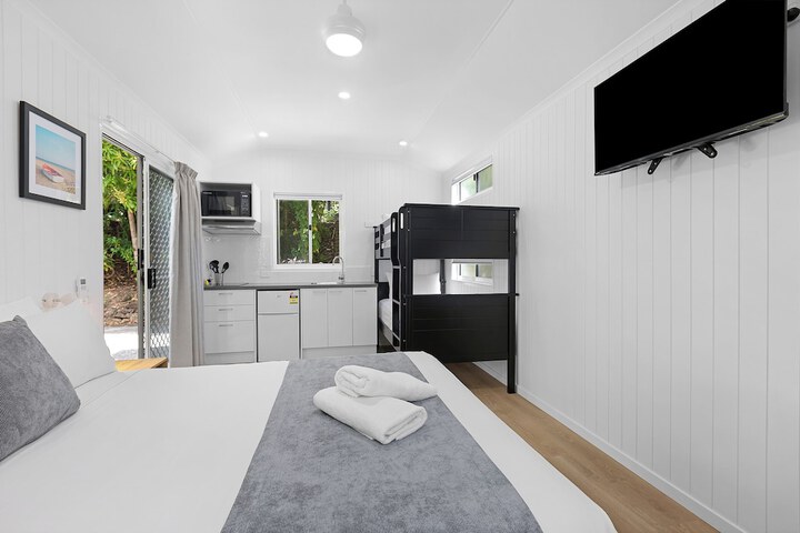 Room 30 of 63