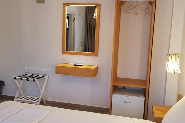 Room 14 of 43