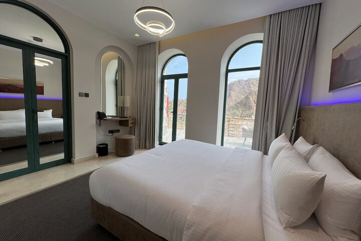 Room 7 of 79