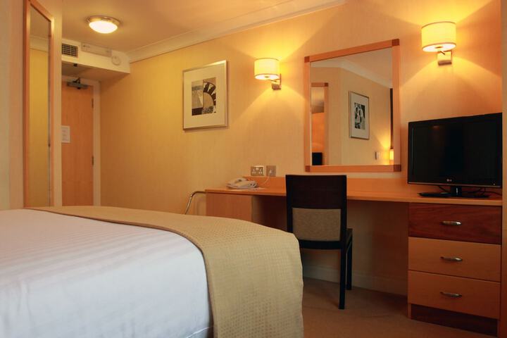Room 26 of 130