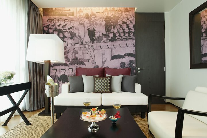 Room 16 of 94