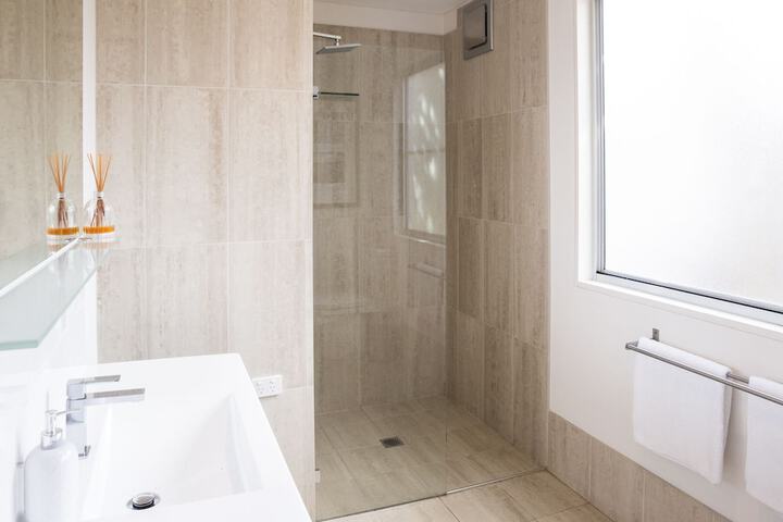Room 15 of 52