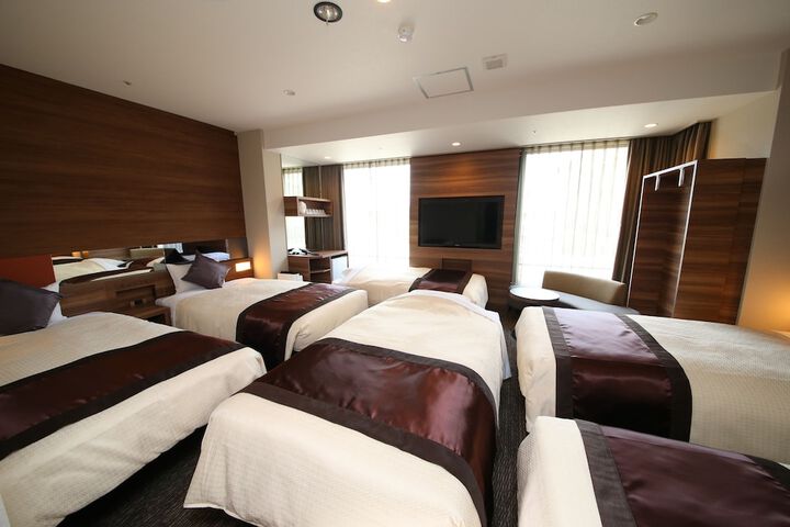 Room 19 of 62