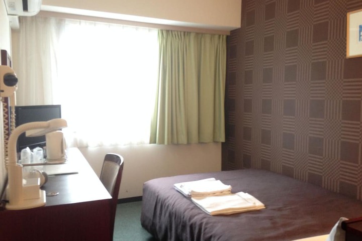 Room 33 of 52