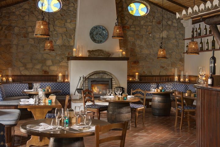 Dining 192 of 244
