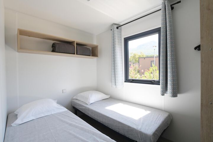 Room 11 of 85