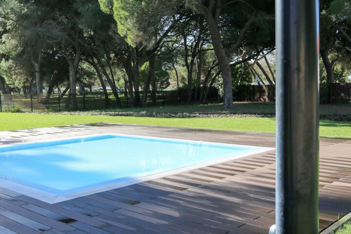 Hotel with Pool