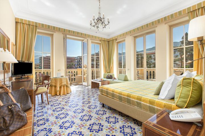 Room 22 of 150