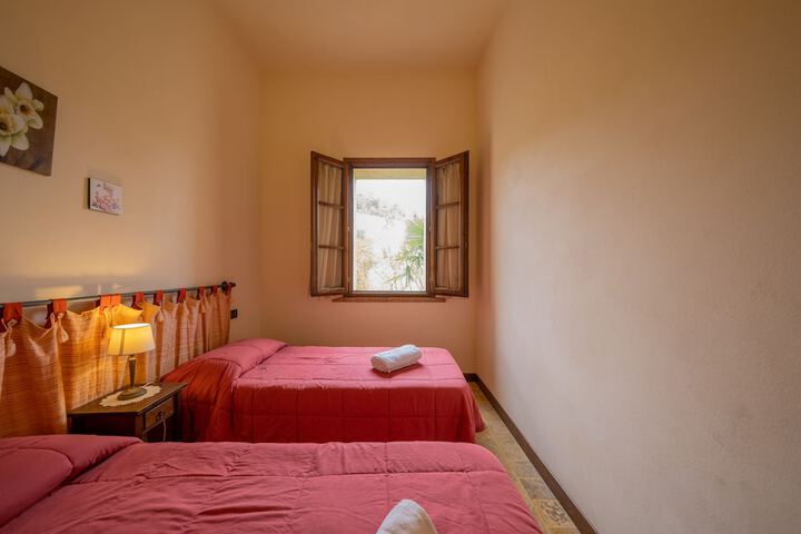 Room 11 of 51