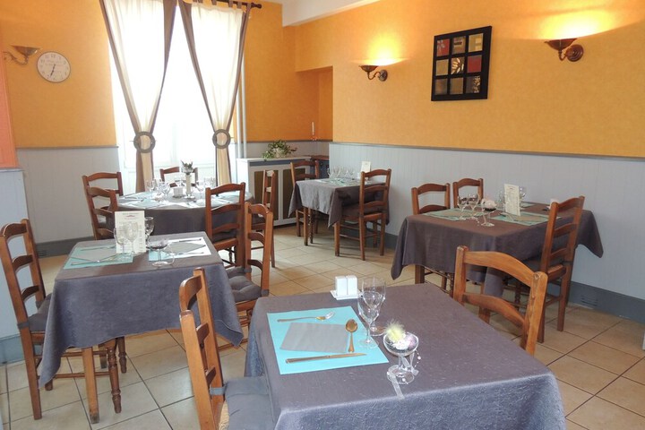 Dining Photos