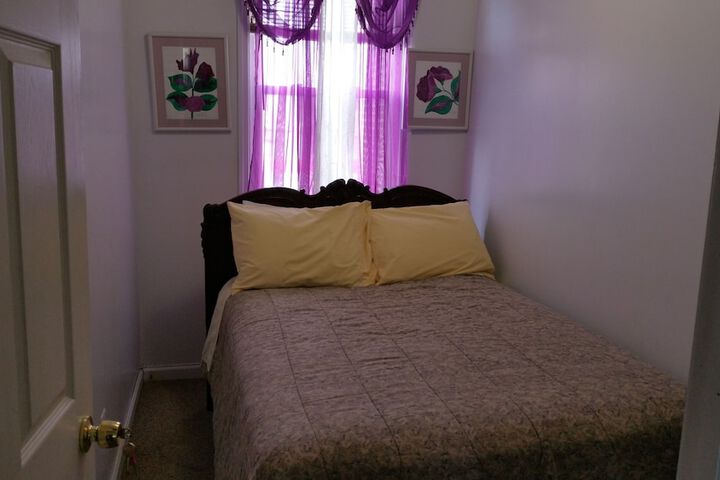 Room 13 of 35